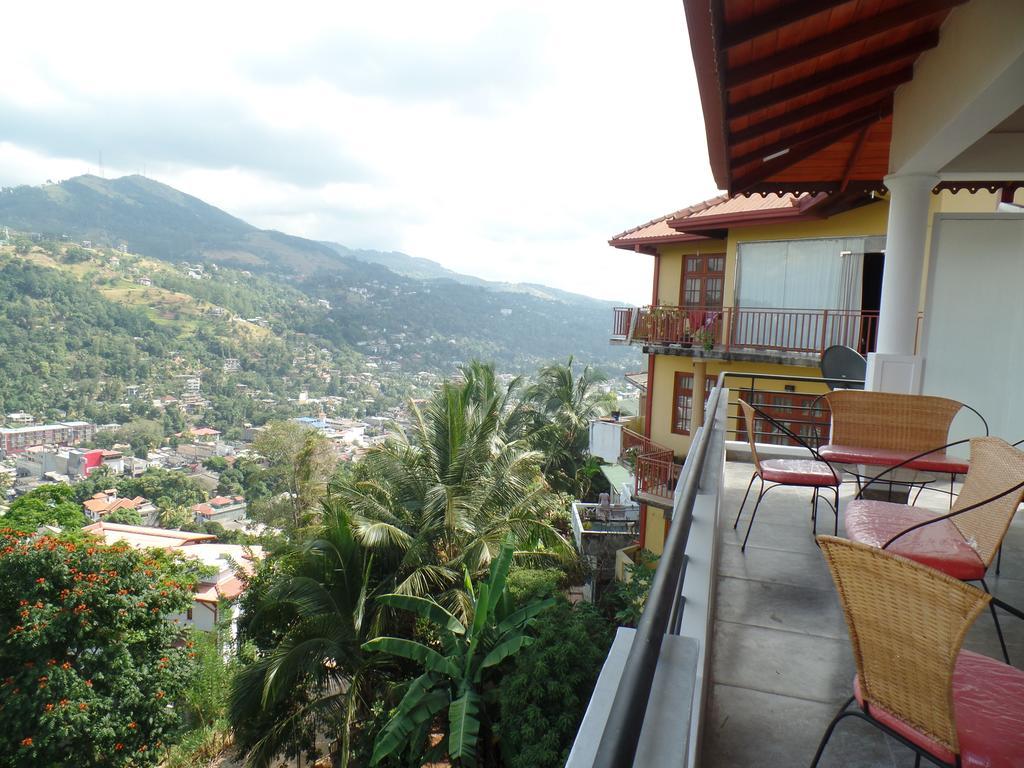 Kandyan Bluestar Villa 외부 사진