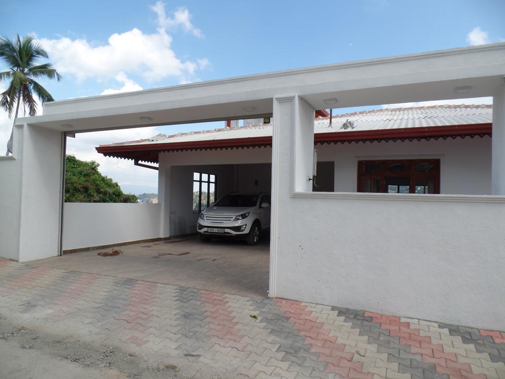 Kandyan Bluestar Villa 외부 사진