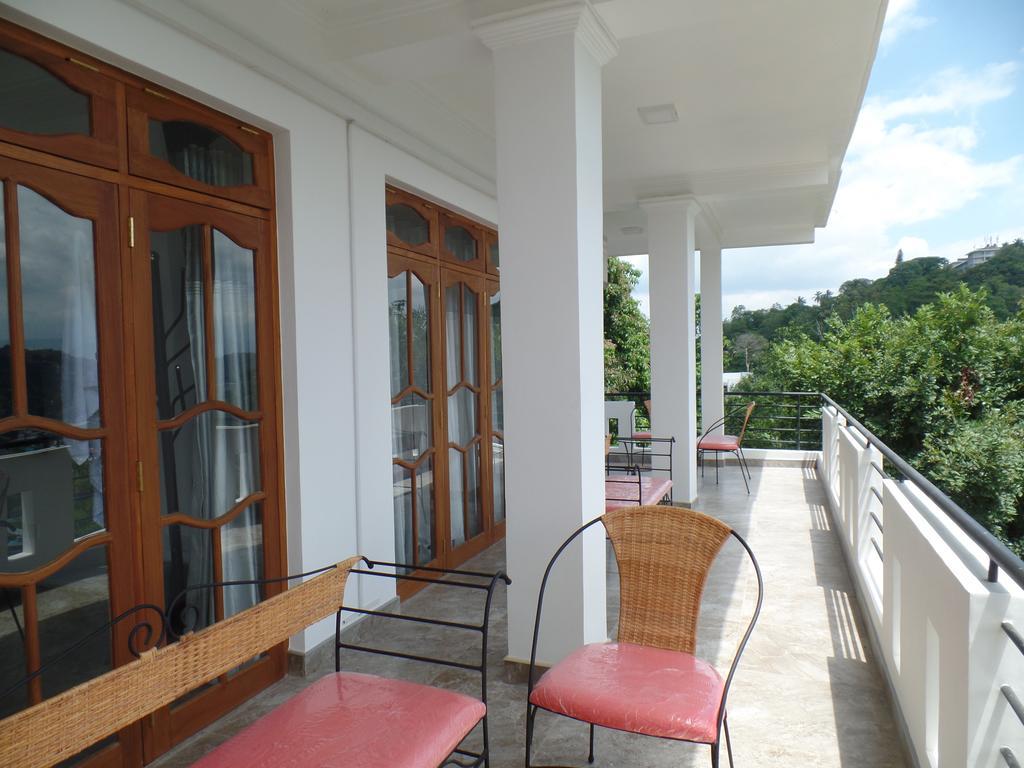 Kandyan Bluestar Villa 외부 사진