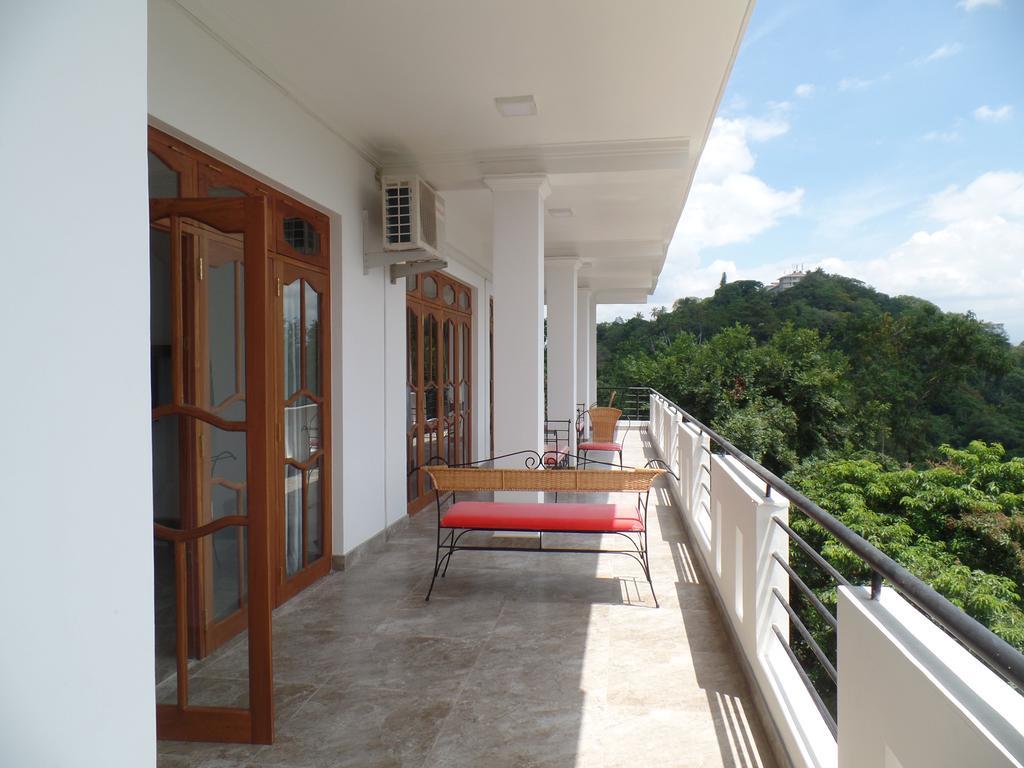 Kandyan Bluestar Villa 외부 사진