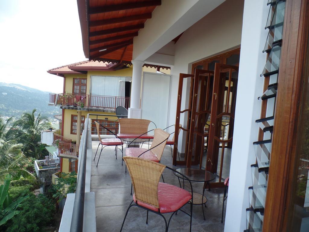Kandyan Bluestar Villa 외부 사진